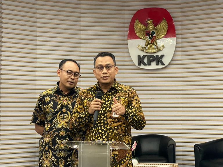 Geledah Rumah Dinas Mentan, KPK Temukan Uang Puluhan Miliar dan Senpi