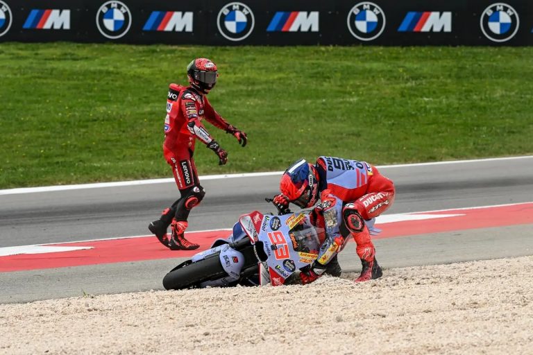 Tabrakan dengan Bagnaia, Marquez Pulang Tanpa Poin di MotoGP Portugal 2024