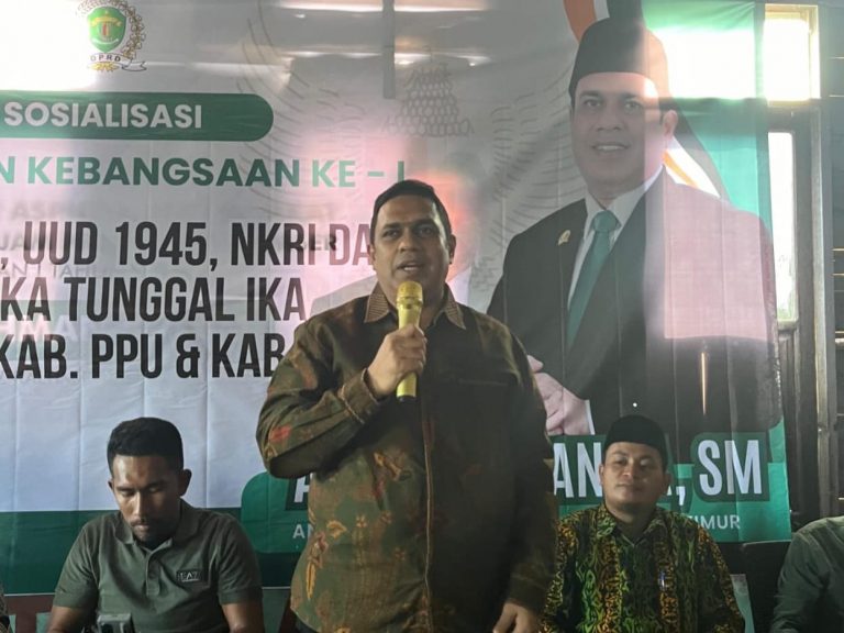 DPRD Kaltim Hidupkan Nilai Kebangsaan di Desa Muara Telake