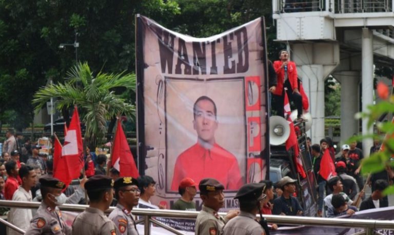 KPK Geledah Rumah Djan Faridz Terkait Kasus Harun Masiku
