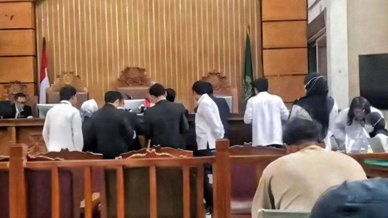 Sidang Praperadilan Hasto Kristiyanto Berlanjut, KPK Serahkan Bukti ke Pengadilan