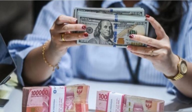 Rupiah Melemah Dipengaruhi Ketegangan Perdagangan Global