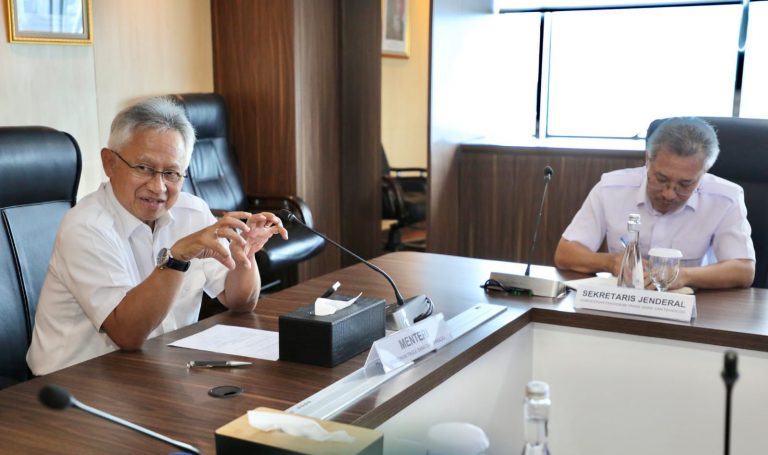 Mendiktisaintek : ASN yang Tugas Belajar Tetap Bisa Naik Pangkat