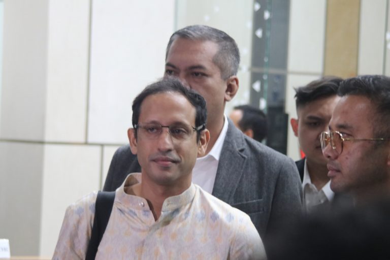 12 Jam di Kejagung, Nadiem Makarim Bungkam soal Dugaan Korupsi Pengadaan Laptop