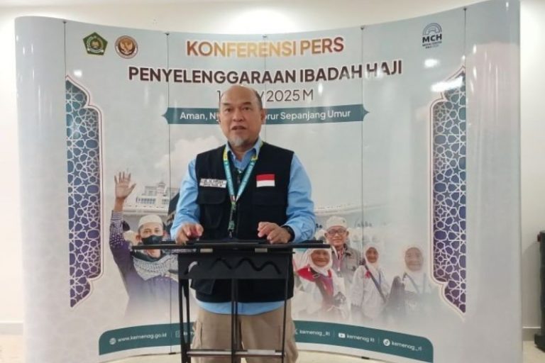Waspadai COVID-19, Kemenkes Minta Jemaah Terapkan Prokes