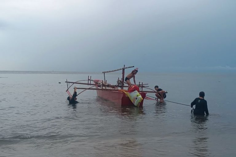 Waspada Gelombang Tinggi hingga 2,5 Meter di Perairan Sulut