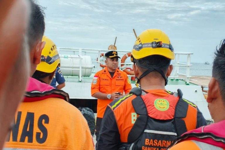 109 Personel Tim SAR Cari 6 ABK KM Osela yang Hilang di Perairan Pulau Gelasa