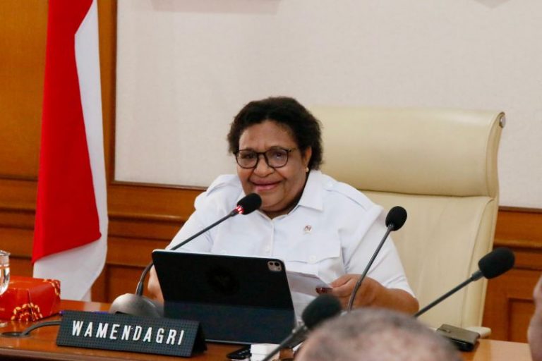 Wamendagri: Pemekaran Desa di Pegunungan Arfak Harus Ikuti Aturan Hukum