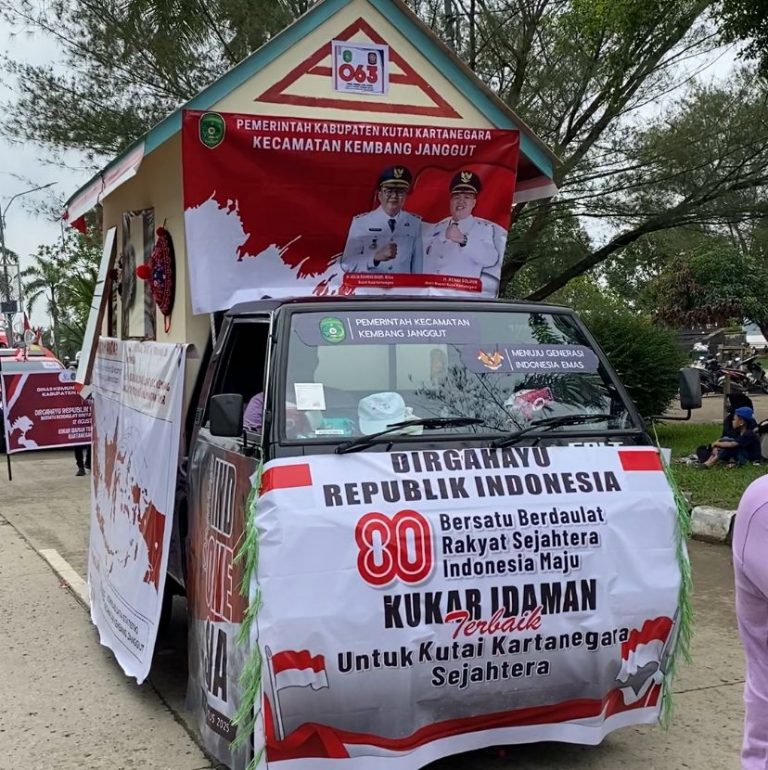 Kompas Inovasi, Dedikasi Kembang Janggut Tampilkan Wajah Baru Pelayanan Publik di Pawai Budaya Kukar