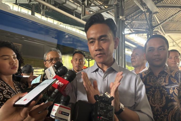 Wapres Gibran Tolak Gerbong Khusus Perokok, Tak Sinkron dengan Visi Presiden Prabowo