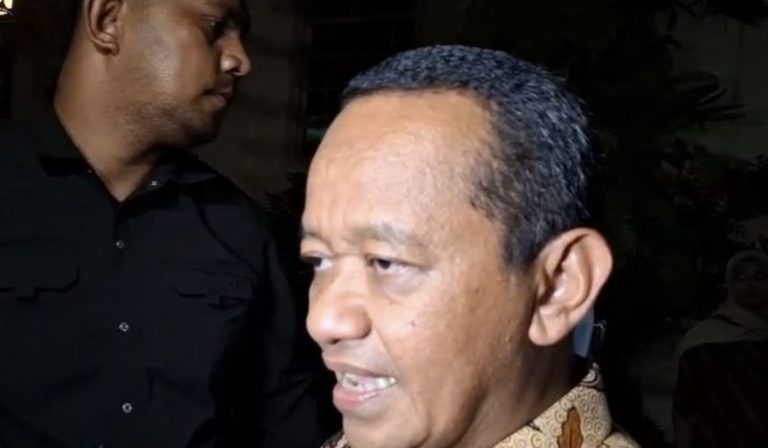 Menteri ESDM Bahlil Bantah Isu Kelangkaan BBM di SPBU Swasta