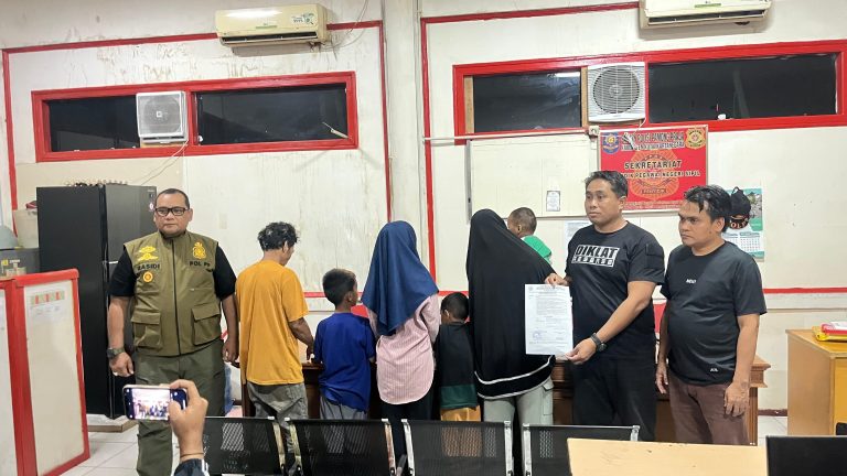 Sepasang Suami Istri Asal Balikpapan Diamankan Satpol PP karena Diduga Eksploitasi Anak