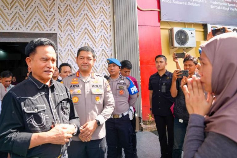 Menko Yusril Janji Kawal Kasus Ojol Korban Demo di Makassar hingga Tuntas