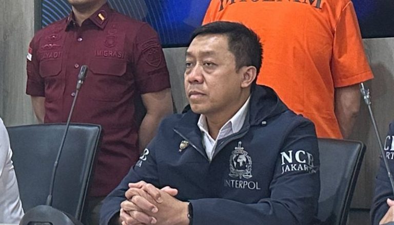 Polri Ajukan Red Notice untuk Tersangka Korupsi Minyak Mentah Riza Chalid
