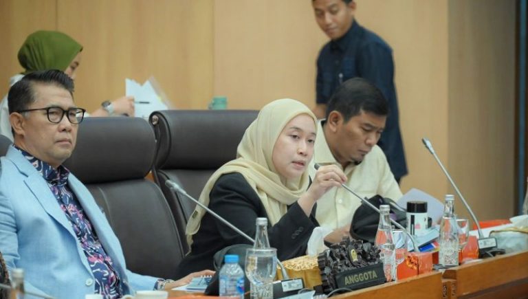DPR RI Dukung Kementerian ESDM Bekukan 190 Izin Tambang Minerba
