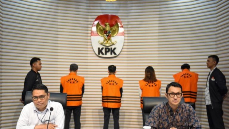 KPK Ungkap Mantan Staf Ahli Menaker Minta Mobil dari Agen TKA