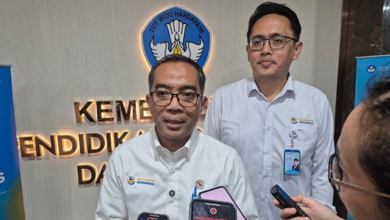Mendiktisaintek Dorong Perguruan Tinggi Fokus Riset Terapan Berorientasi Industri