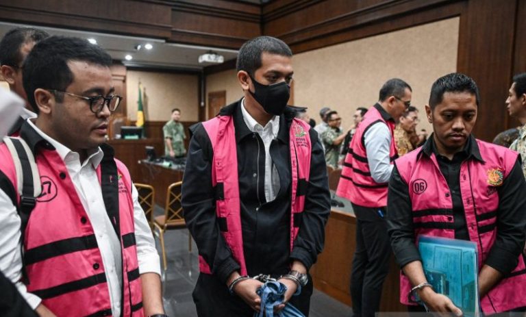 JPU Sebut Riza Chalid Miliki Reputasi Trader Migas