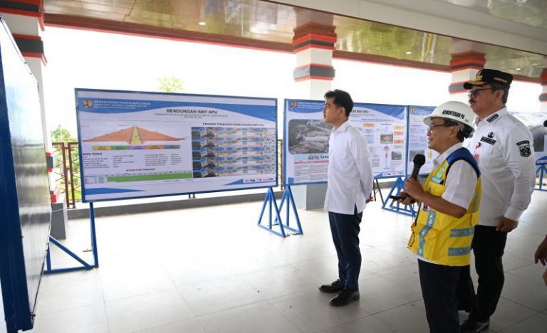 Wapres Gibran Pantau Progres Bendungan Way Apu di Maluku