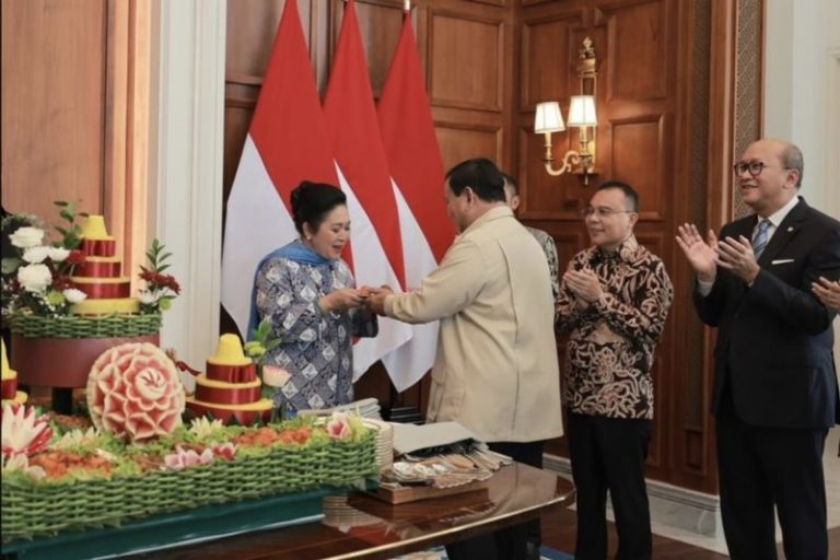 Presiden Prabowo Rayakan Ulang Tahun ke-74 Secara Sederhana di Istana Negara