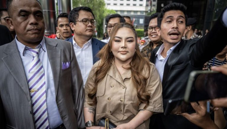 Selebgram Lisa Mariana Akan Diperiksa Sebagai Tersangka Dugaan Pencemaran Nama Baik