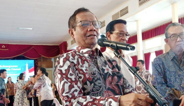 Mahfud MD: Secara Yuridis, Soeharto Penuhi Syarat Jadi Pahlawan Nasional