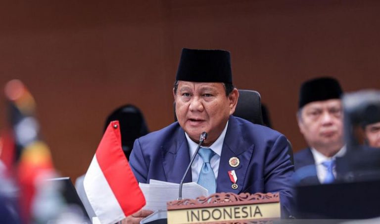 Menlu: Presiden Prabowo Pulang Lebih Awal dari KTT ASEAN karena Urusan Mendesak