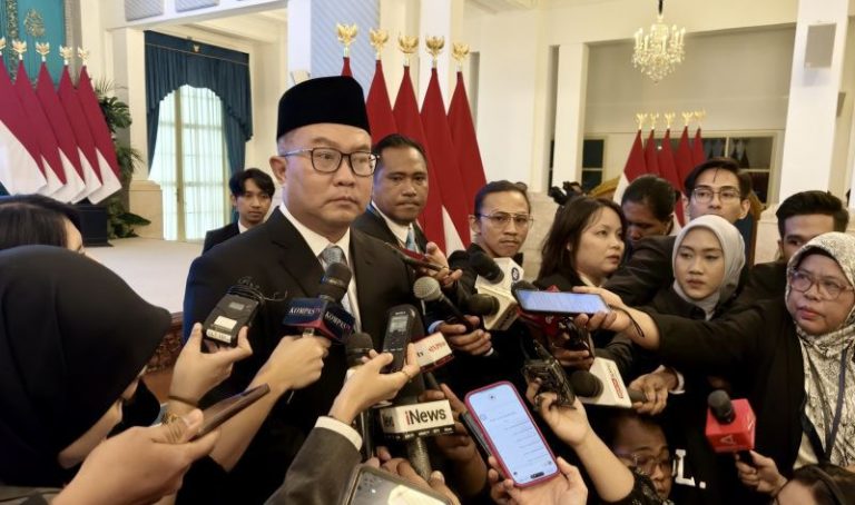 Usai Dilantik, Kepala BRIN Arif Satria Siap Konsolidasi Jalankan Riset Prioritas Nasional