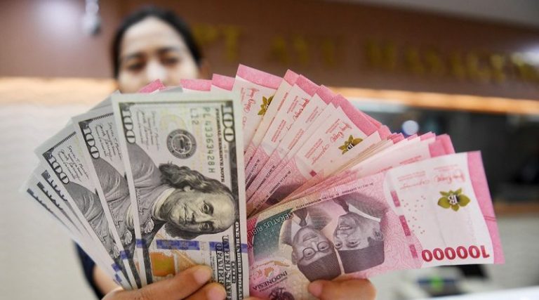 Tekanan Global Mereda, Rupiah Menguat ke Rp16.716 per Dolar AS