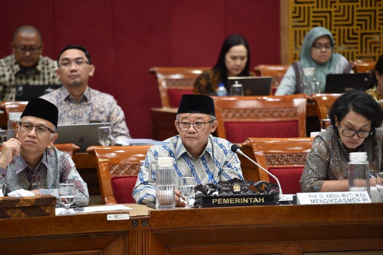 Kemendikdasmen Kantongi Pagu Rp56,68 Triliun di 2026, Anggaran Guru Non-ASN Naik