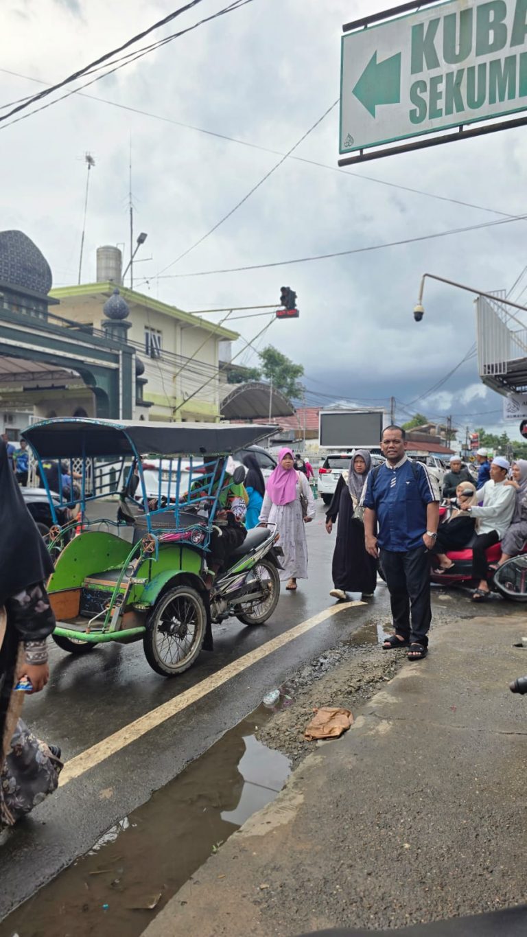 Pasca Haul Guru Sekumpul, Tak Sampai Kubah, Salat Asar di Ar Raudhah
