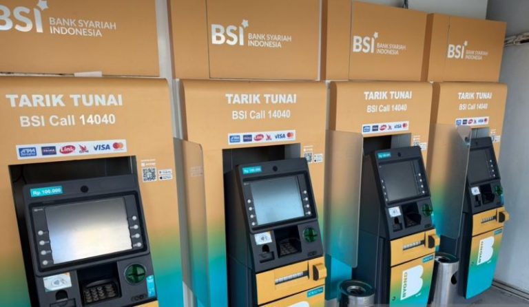 Listrik Belum Pulih, Warga Aceh Barat Kesulitan Tarik Uang Tunai di ATM