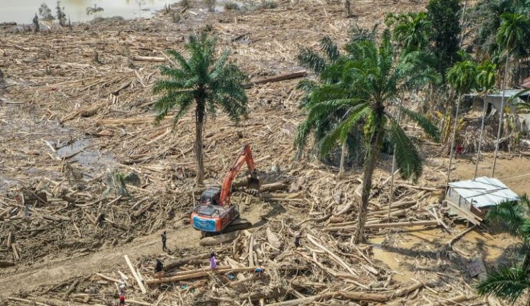 Banjir Susulan Hentikan Distribusi Bantuan dan Operasi SAR di Tapanuli Tengah