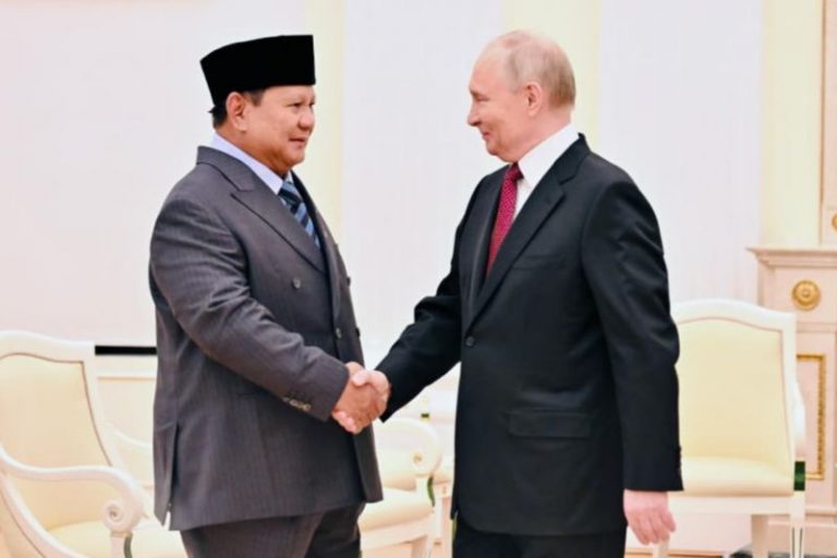 Bertemu Prabowo, Putin: Perdagangan Indonesia-Rusia Naik 17 Persen