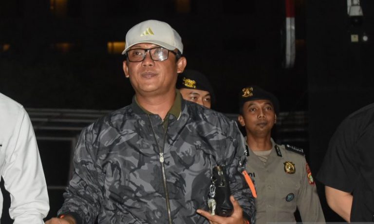 OTT Terbaru, KPK Tangkap Bupati Lampung Tengah Ardito Wijaya