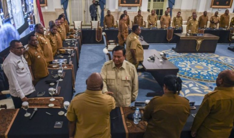 Presiden Prabowo Gelar Dialog Hampir 2 Jam dengan Kepala Daerah se-Papua
