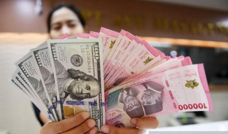 Rupiah Melemah Tipis Usai BI Tahan Suku Bunga