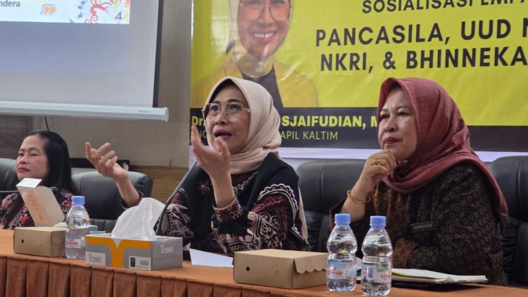 Pesan Hetifah di Depan Pelajar SMKN 1: Politik Mahal Harus Dilawan dengan Integritas