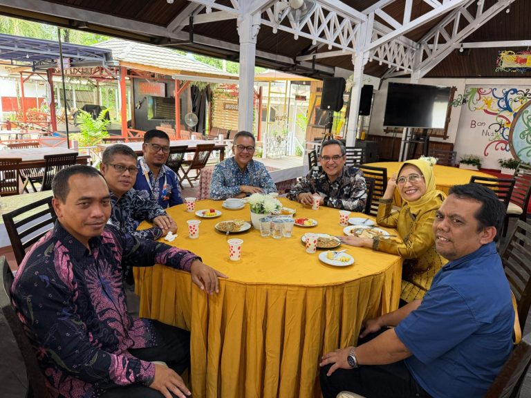Hetifah dan Pelajaran Politik dari Sofyan Hasdam