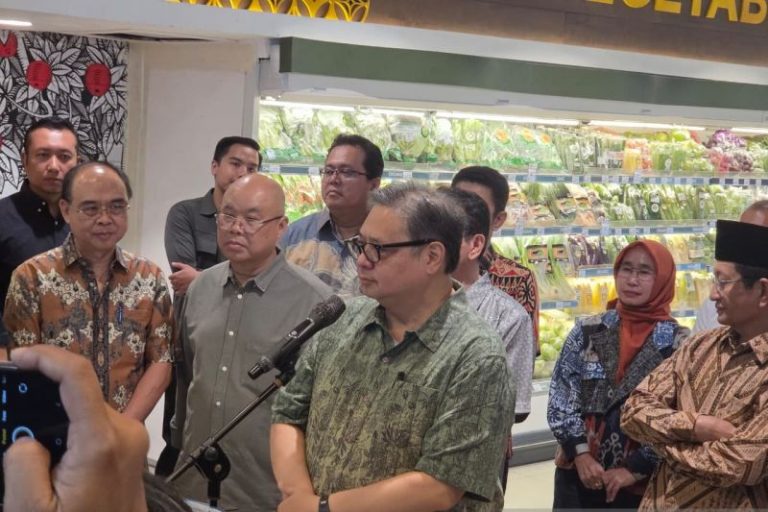 Airlangga: Penetapan UMP 2026 Sudah Pertimbangkan Inflasi dan Pertumbuhan Ekonomi