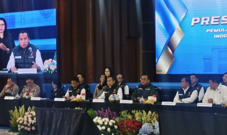 Polri Pulangkan 9 WNI Korban TPPO Online Scam dan Judi Daring dari Kamboja