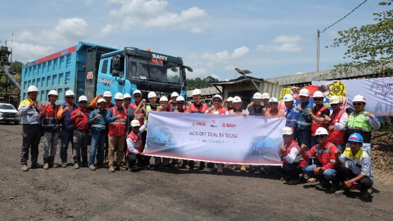 MHU Mulai Uji Coba Truk Angkut Listrik Menuju Operasi Rendah Emisi