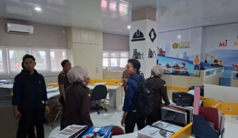 Kejati Bengkulu Geledah Kantor ESDM dan Rumah Tersangka Kasus Korupsi Tambang