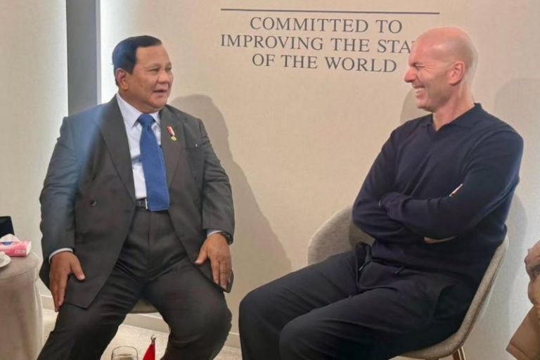 Presiden Prabowo Bertemu Zidane, Dorong Pembangunan Sepak Bola Nasional