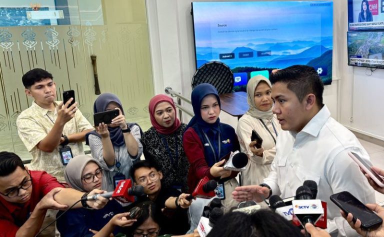 Istana Bantah Isu Dua Pesawat, Prabowo Terbang dengan Garuda Indonesia-1