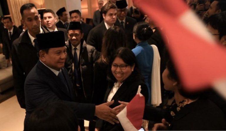 Tiba di Washington DC, Presiden Prabowo Disambut Diaspora dan Mahasiswa Indonesia