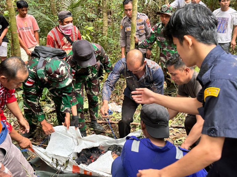 Pesawat AT-802 Pelita Air Pengangkut BBM Jatuh di Krayan
