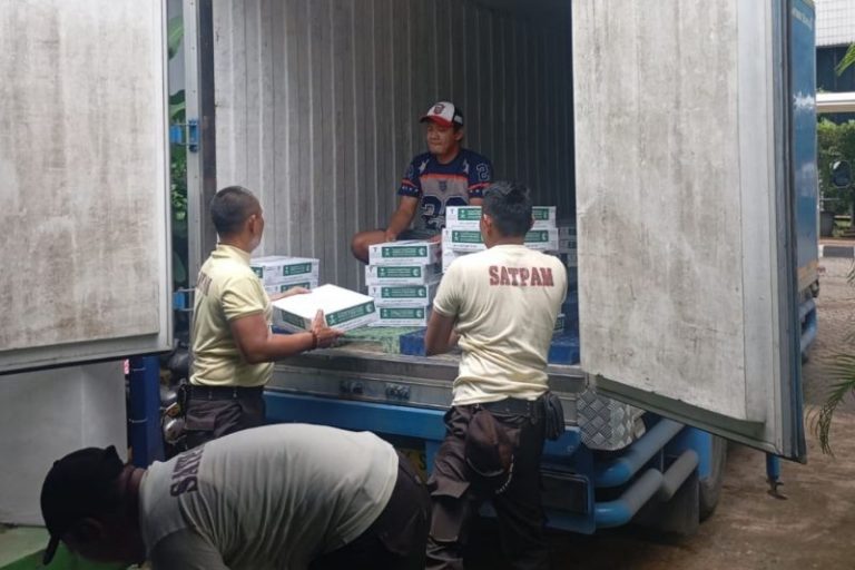 Kemenag Mulai Distribusikan 100 Ton Kurma Bantuan Arab Saudi