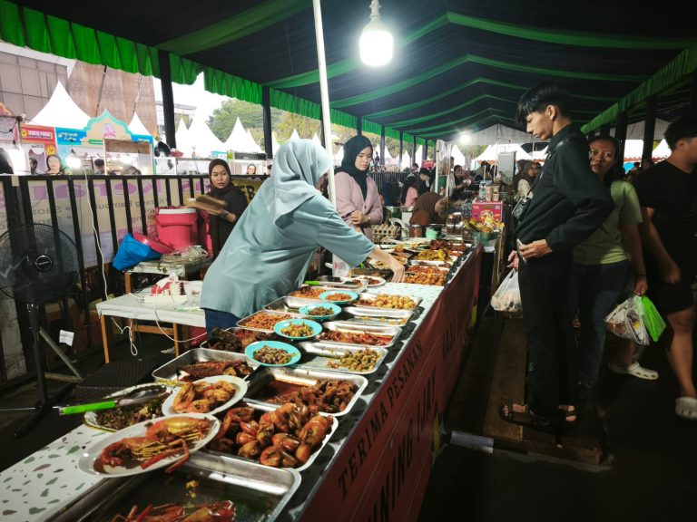 Pasar Ramadan Segiri Kian Ramai, UMKM Samarinda Kebanjiran Pembeli