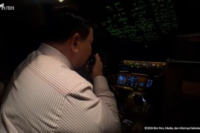 F-16 Yordania Sambut Indonesia One, Prabowo Ucap Ramadan Mubarak di Udara